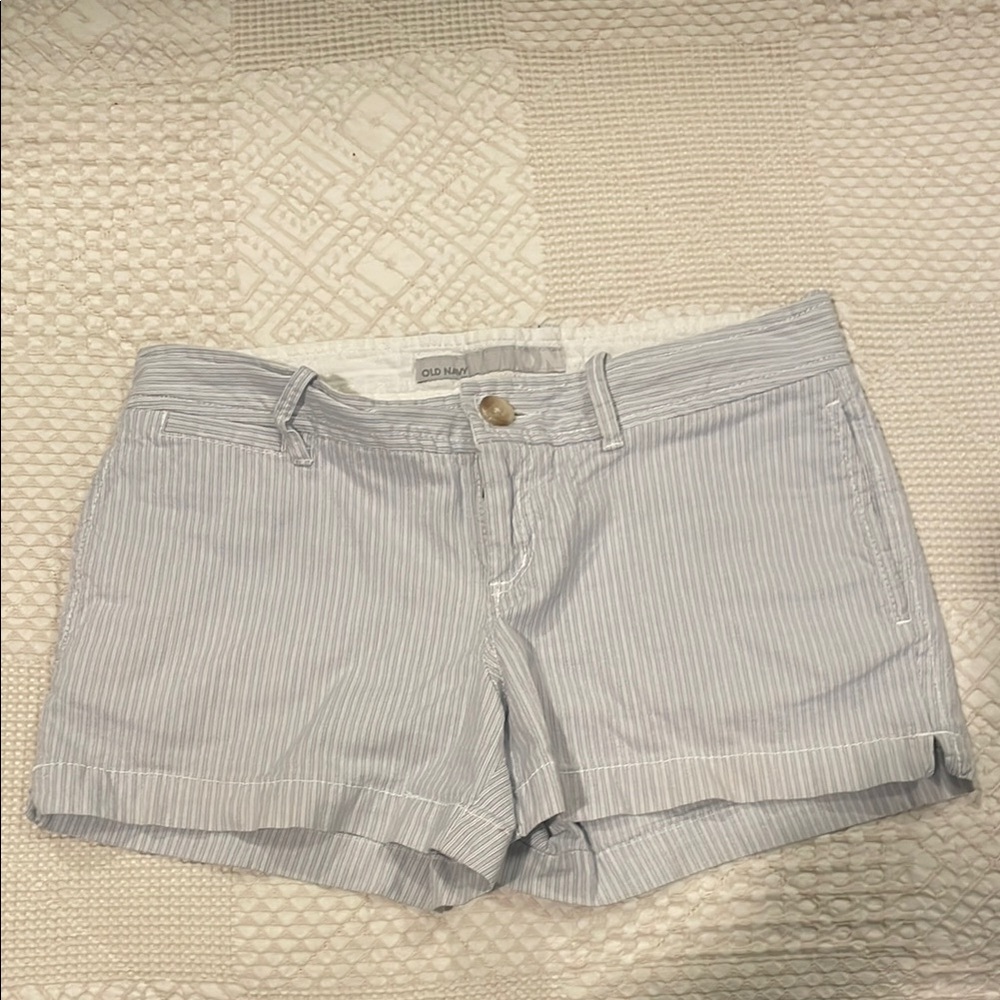 Old Navy Women's Striped Gray Shorts
